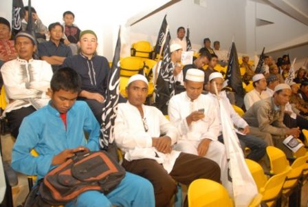 dsc_2892 Peserta Ikhwan Konferensi Rajab 1432H DPD I HTI KEPRI, GOR/Sport Hall Temenggung Abdul Jamal, Batam, 10 Rajab1432 H / 12 Juni 2011M, Jam 08.00 – 12.00 WIB