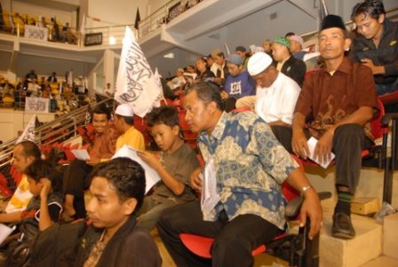 dsc_2998 Ikhwan peserta VIP Konferensi Rajab 1432H DPD I HTI KEPRI, GOR/Sport Hall Temenggung Abdul Jamal, Batam, 10 Rajab1432 H / 12 Juni 2011M, Jam 08.00 – 12.00 WIB
