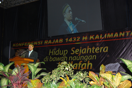 ust-nazarudin-dpd-ii-balikpapan-sebagai-pembicara-2 Ust. Nazarudin (DPD II Balikpapan) Sebagai Pembicara