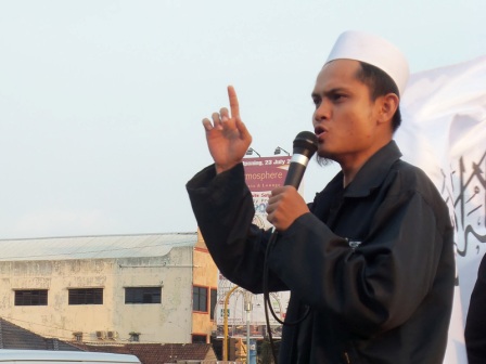 orasi-ust-abu-sulthon-hti-dpd-i-lampung ust Abu Sulthon (HTI DPD I ampung) berorasi