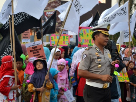 pengamanan-pihak-kepolisian-nampak-rileks Pengamanan Pihak Kepolisian nampak rileks